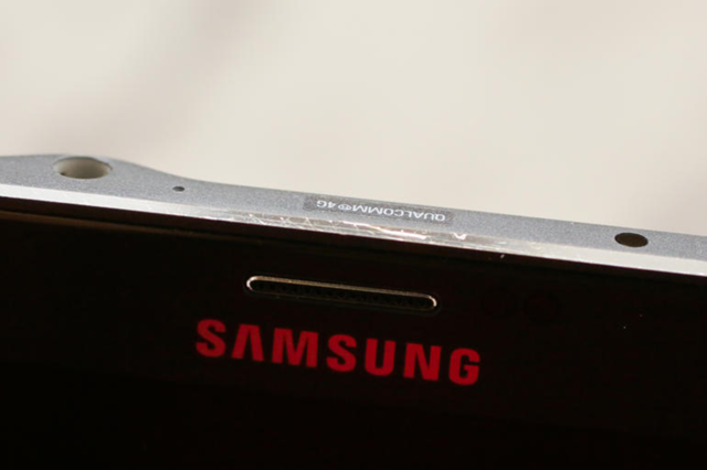 �콢��Ľ�����iPhone 6 Plus�Ա�����Note4