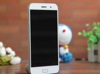 iPhone 6 PlusҲ ZUK Z1Աͼ