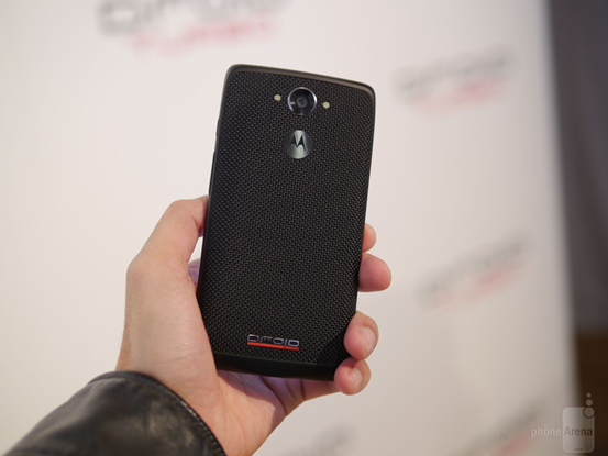 MOTO DROID Turbo���⣺����Ӳ�ʡ�����ǿ��