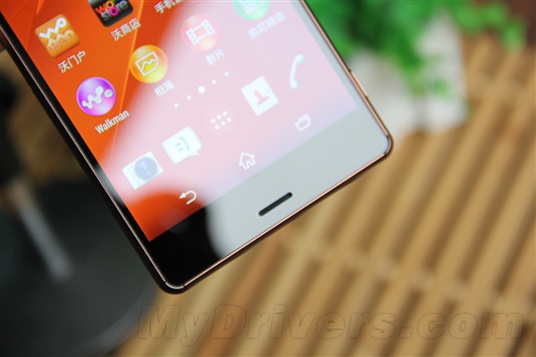 �ţ��������콢Xperia Z3 ���а�ͼ��