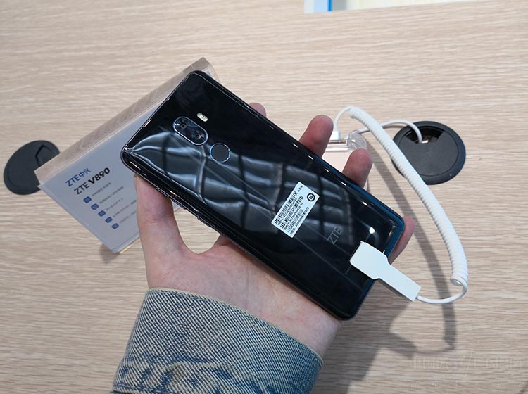 CITE 2018 Day1 ����չ����ֻ���ʵ��