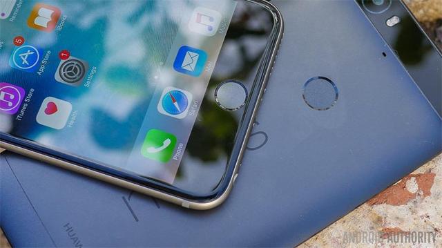 Nexus 6P vs iPhone 6s+ ����ϵͳ�콢����ƴ