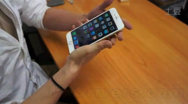 �ձ�������ͷ��iPhone 6ָ��ʶ�� ��������
