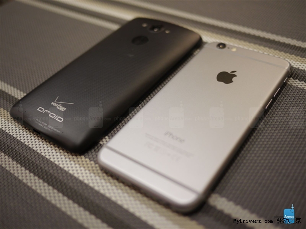 �ܷ�һս��Ħ��DROID Turbo�Ծ�iPhone 6