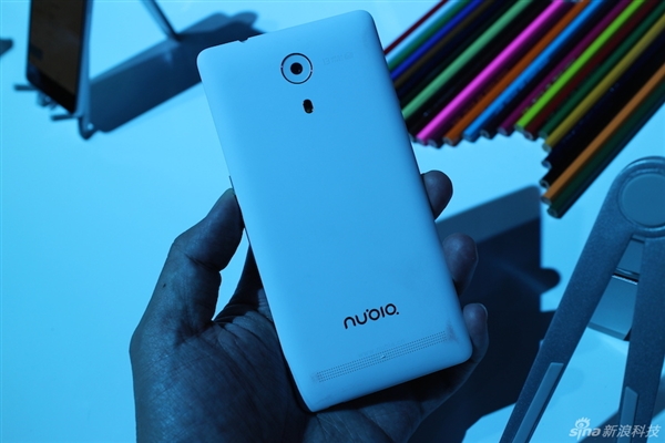 �����������ӵ��ֻ���nubia Z7������ʿ�