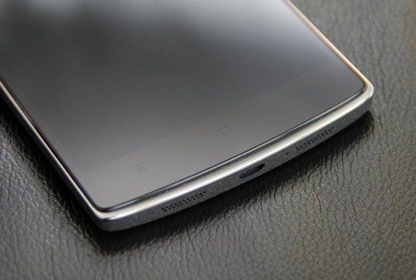 һ���ֻ�2����2699Ԫ  2.5D��+����810