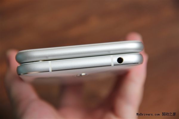 1799ԪZUK Z1�Ա�ͼ�ͣ�iPhone 6����