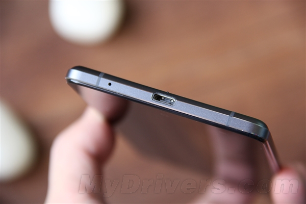 ȫ�����4G�ֻ� OPPO R3����ͼ��