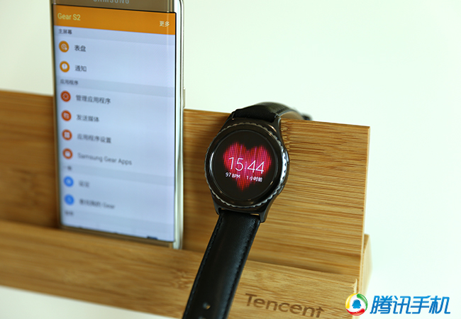 Gear S2评测:三星首款圆形智能手表来了