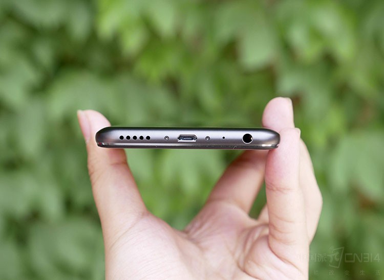 360手机N7发布 再一次刷新性价比记录