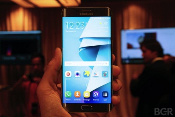 曲面屏巅峰之作!Galaxy S6 Edge+发布