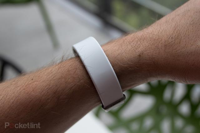 ����SmartBand 2���� ��Ʊ仯����Ӳ����ɫ