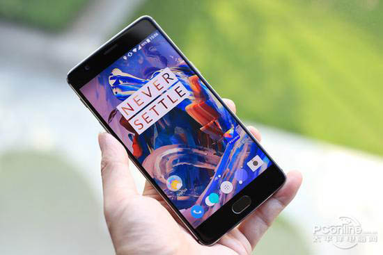 配安卓7.1系统 疑似一加手机3T跑分曝光1.jpg