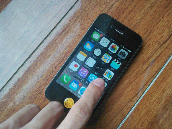 ��������iPhone 4Sʹ��iOS 8����ʵ����