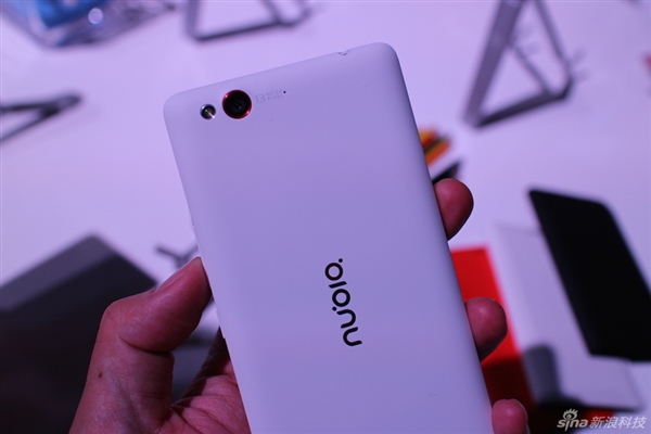 �����������ӵ��ֻ���nubia Z7������ʿ�