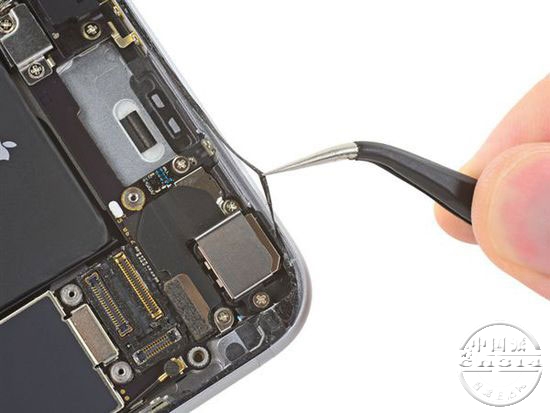iPhone-6S��ж.jpg