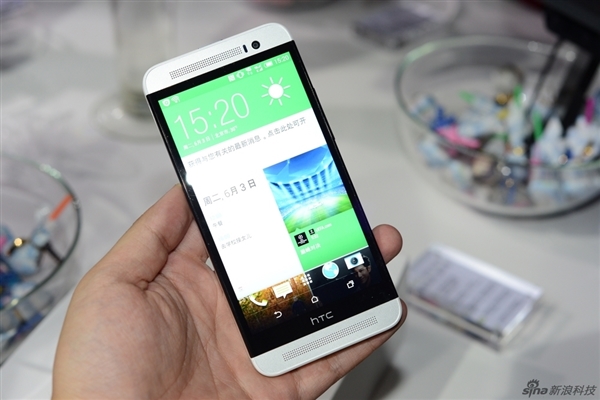 �۸��޵��� HTC Oneʱ�а����ͼ��