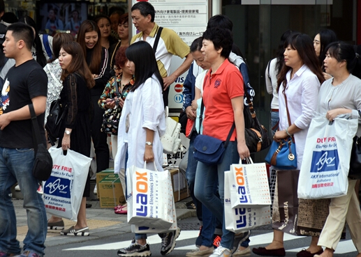 重税来袭 也拦不住国人去日本扫货?