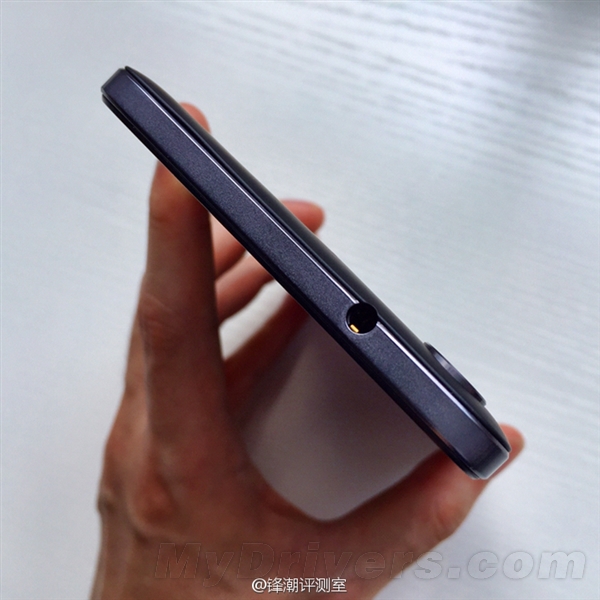 HTC 5.5�������»�������ع⣺˫�°ͱ��ɵ�