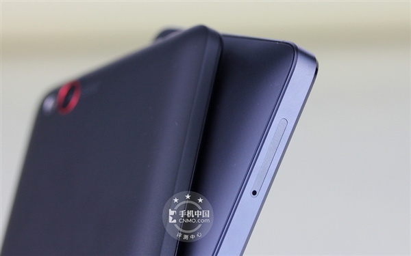 1999Ԫ���Ȼ���С��4�Ա�nubia Z7 Maxͼ��