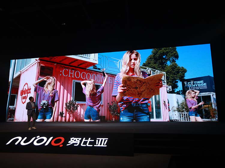 Ŭ����Z18mini���� �޶̰��&ldquo;С����&rdquo;����