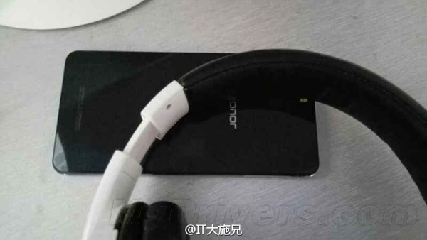 ����ǻ�Ϊ��ҫ���콢��Ҫ��iPhone 6���Ǹ�