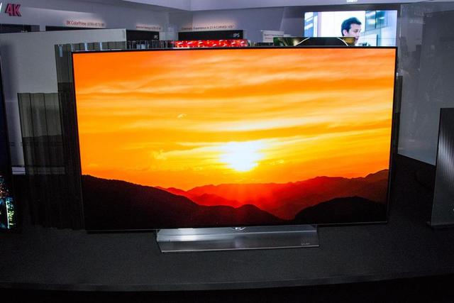 LGȫ��ƽ��OLED����9������ ������Ч������
