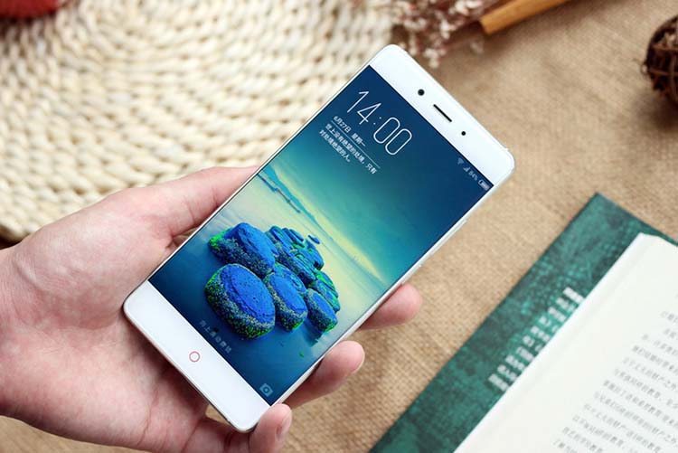 �ޱ߿����ʷ Ŭ���ǳ�ȫ��������Ӯ��