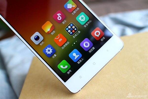 �Ⱥ�ɫƯ������ɫ��С���ֻ�4���ͼ��