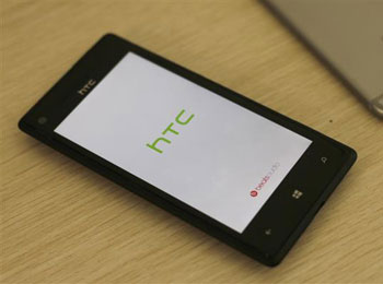 HTC 8XWindows Phone 8ļ