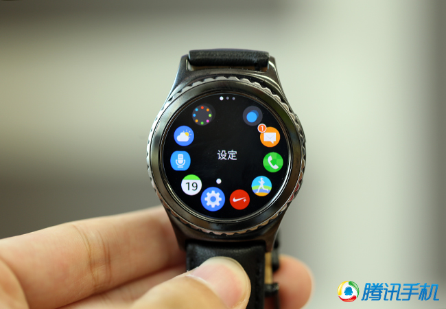gear s2评测:三星首款圆形智能手表来了