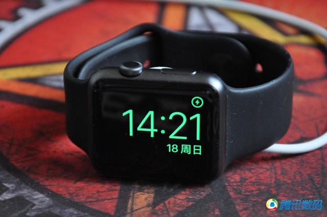 Apple Watch对决新Moto 360:定位有差异
