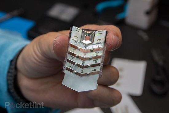 �������˽�Vertu�ݻ������ֻ�