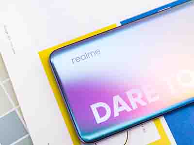 ͬλǿ5G realme ʵڹ͸Խ