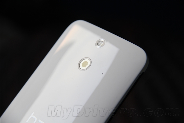 手感超级棒!2799元HTC One时尚版图赏