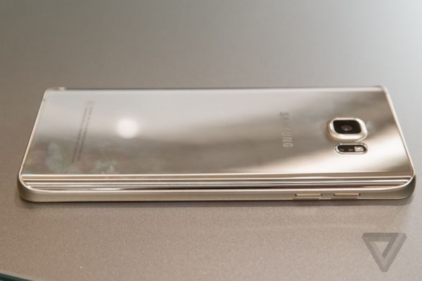 Galaxy Note 5��ʽ�����������Ļ���