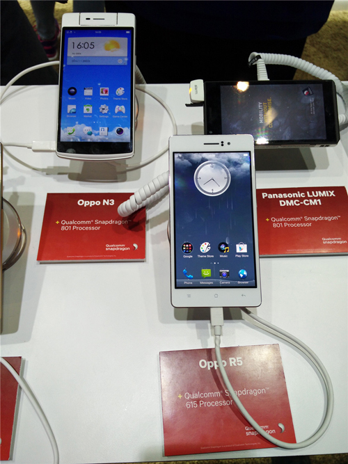 OPPO-N3-and-R5-at-CES-Qualcomm-Booth-1.jpg