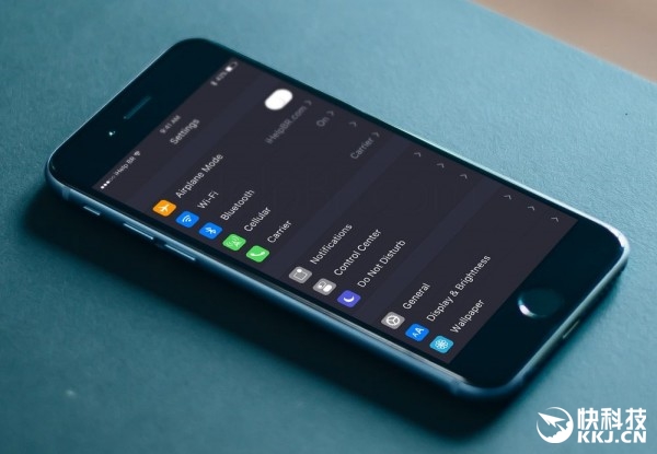 ��iPhoneˬ����iOS 10Ҫ�Ӱ�ɫ���⣺�������ÿ�
