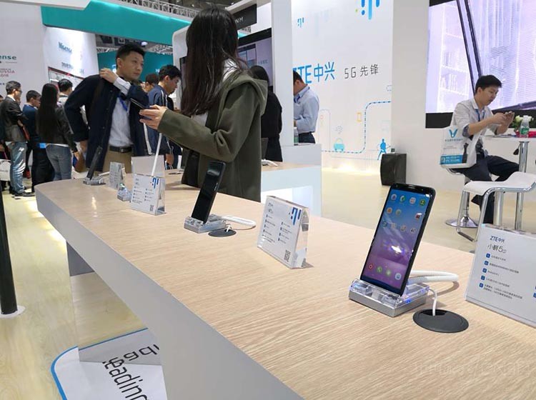 CITE 2018 Day1 ����չ����ֻ���ʵ��