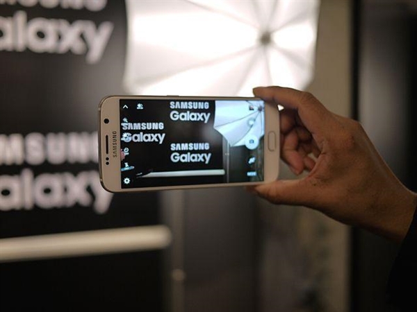 Galaxy S6�����������棺����iPhone 6��