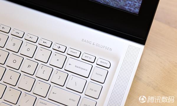 HP新ENVY 14笔记本评测 键盘手感棒网口夹手