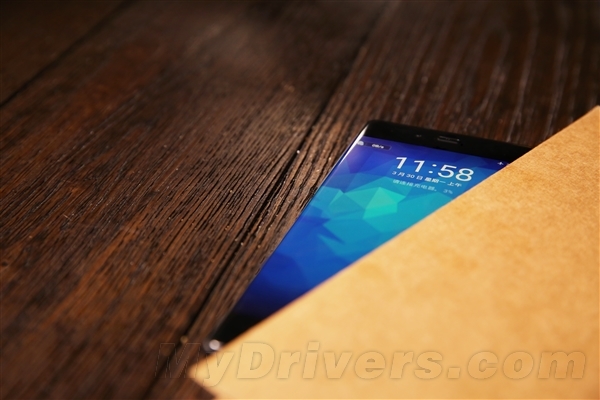 ���ң�nubia�ޱ߿��콢Z9����ϸ�ڣ�ŭ��