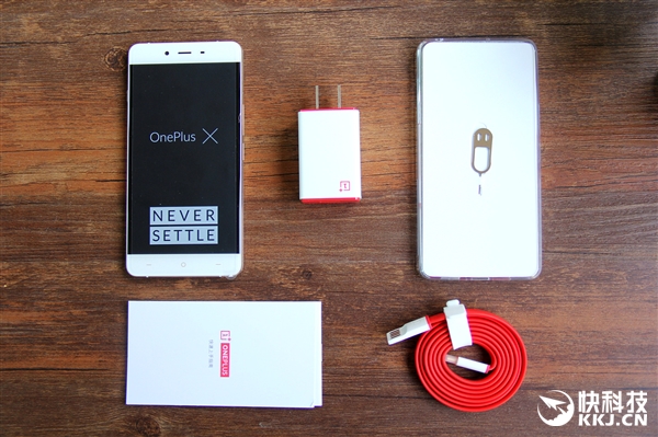 һ���ֻ�X����ͼ�ͣ�˫��2.5D��������