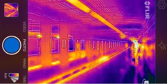 Flir One热成像相机亮相 让你化身铁血战士