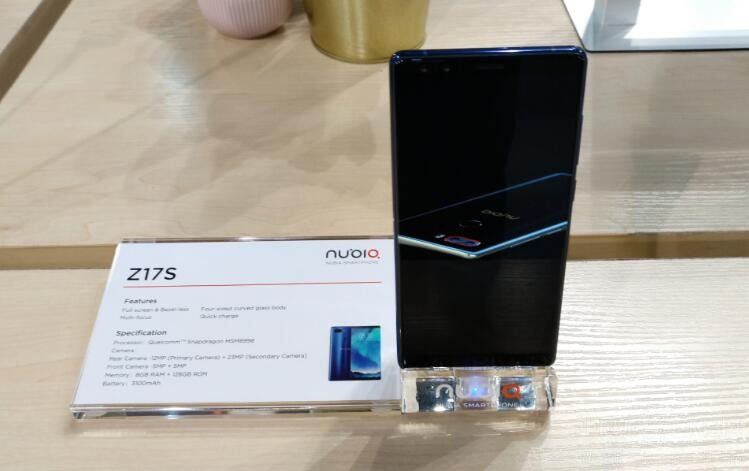 AI�����ո���Ȥ Ŭ������װ��չMWC��չ