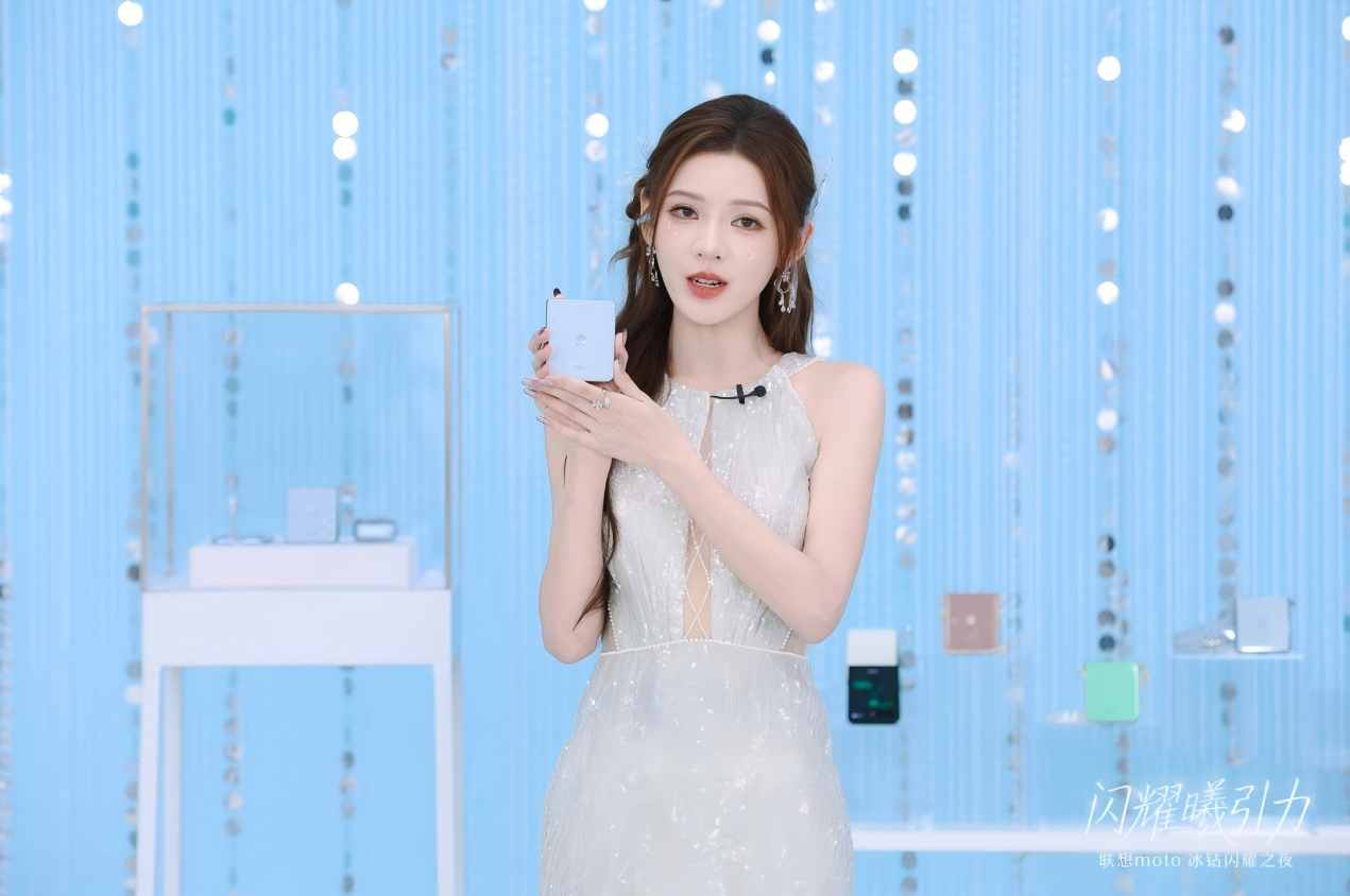 Ϧѡmoto razr 60޶з鱦С۵