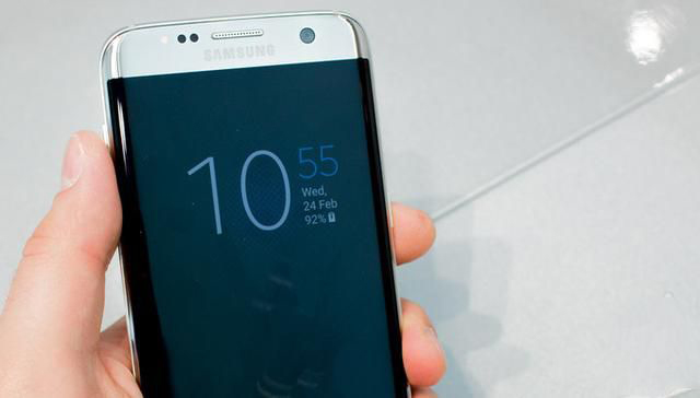 三星S7 edge曲面屏又出问题 小心误触了