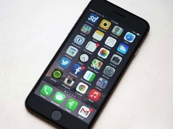 iPhone 7Cع ʰڲ4ӢʾĻ