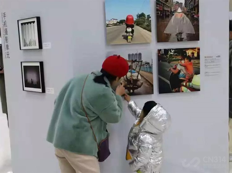 ������Ӱ����Ѳչ�𱬣��ֻ���Ӱ�����Ӯ��