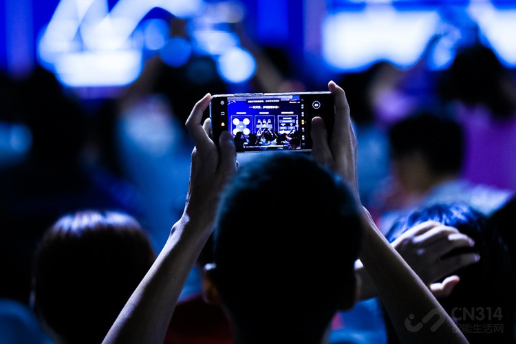 EMUI10�ֲ�ʽ���������������빤����